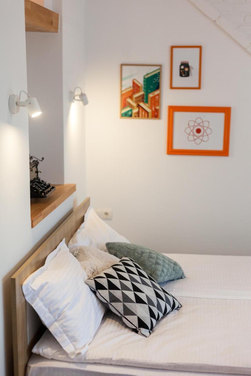 7 Apartments Lviv Kültér fotó