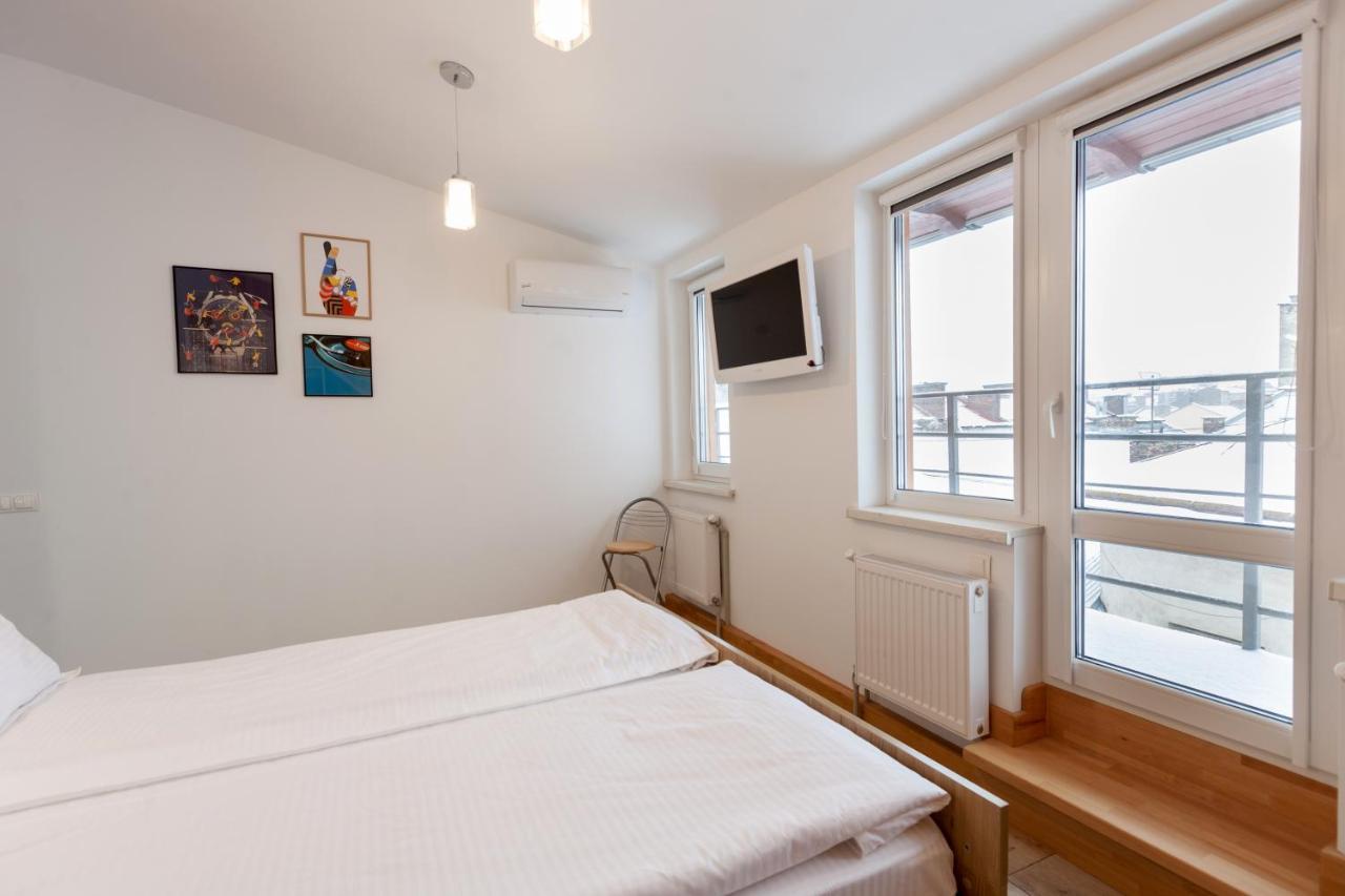 7 Apartments Lviv Kültér fotó