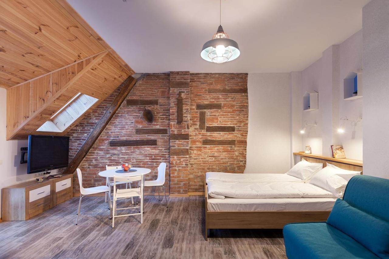 7 Apartments Lviv Kültér fotó
